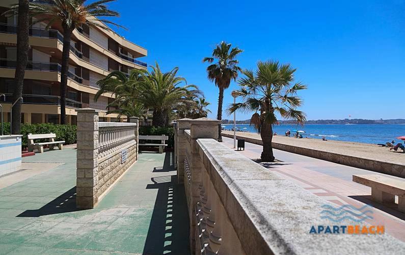 Apartbeach Marina Playa Climatizado Y Vistas Playa Appartement Cambrils Buitenkant foto